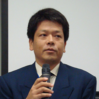 服部 吉信先生