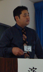 基調講演の部司会: 川 和幸先生(宮崎県)